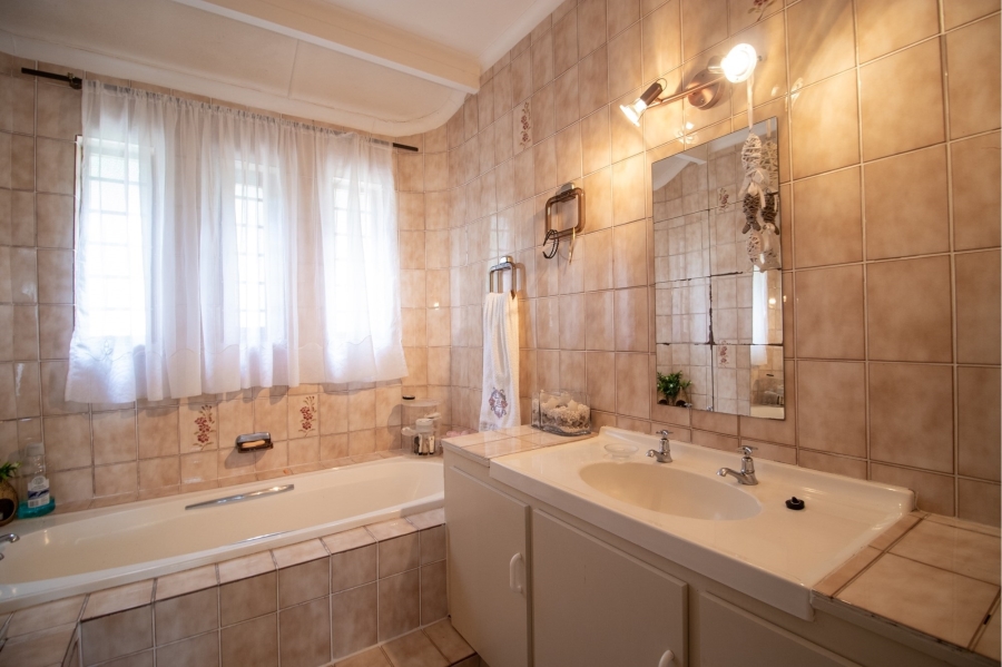 3 Bedroom Property for Sale in Beacon Bay Eastern Cape